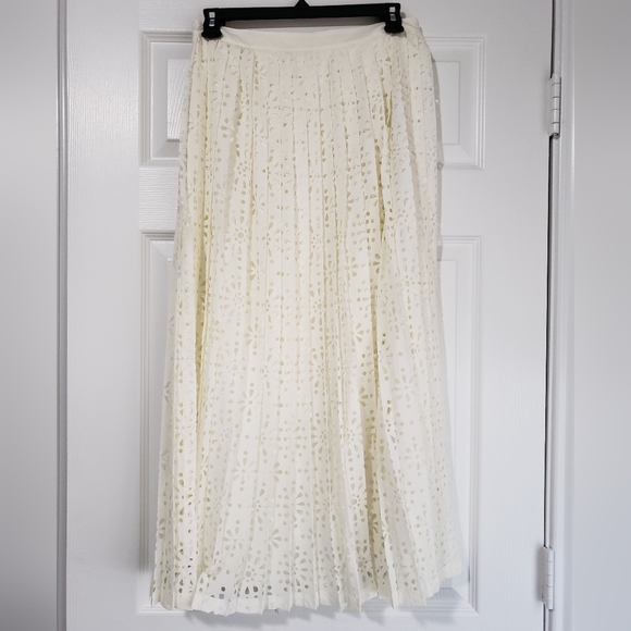 See by Chloe Lasercut pleated midi skirt in whisper white size 38/ US4 - Picture 8 of 16